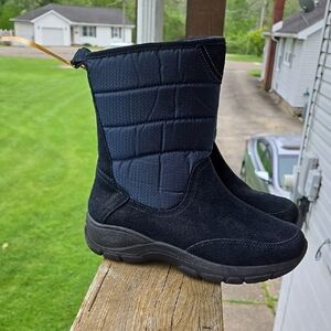 LANDS' END Black Suede Navy Upper All Weather Quilted Winter Boots 7D